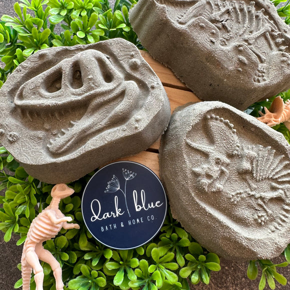 Dino Fossil Bath Bomb w/ Hidden Dino Toy