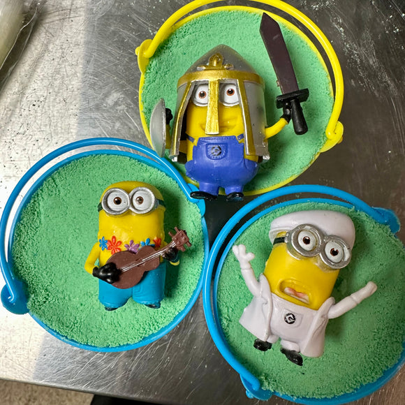 Beach Pail Bath Bombs with Hidden Minion Toys